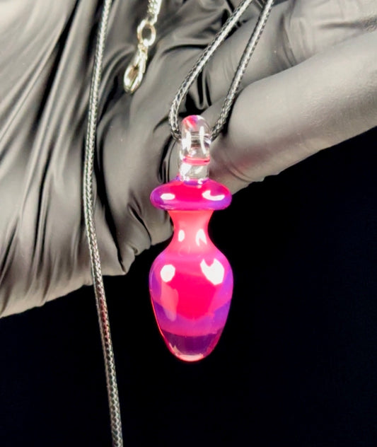 Magenta plug pendant